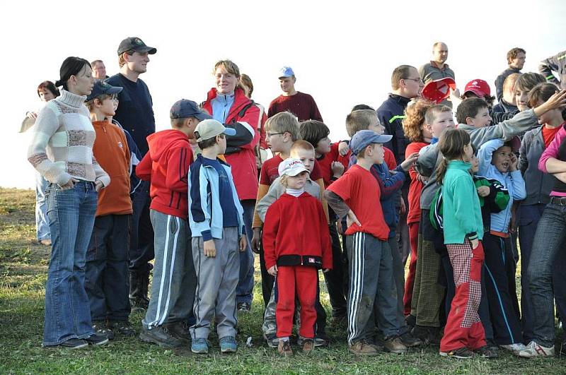 Závěr hasičské soutěže Plamen v Nové Vsi u Litomyšle.