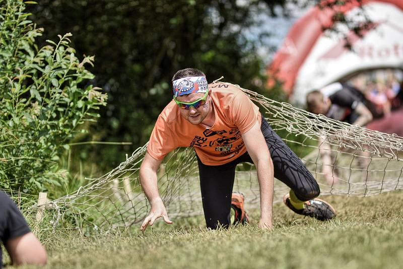 Extrémní závod Ares Race přilákal do Hradce nad Svitavou stovky závodníků.