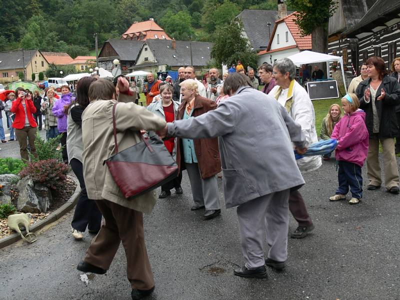 Oslava  sto let parní stříkačky ve Svojanově