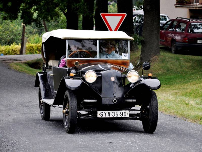 Orientační závod veteránů regionem Toulovcovy Maštale.