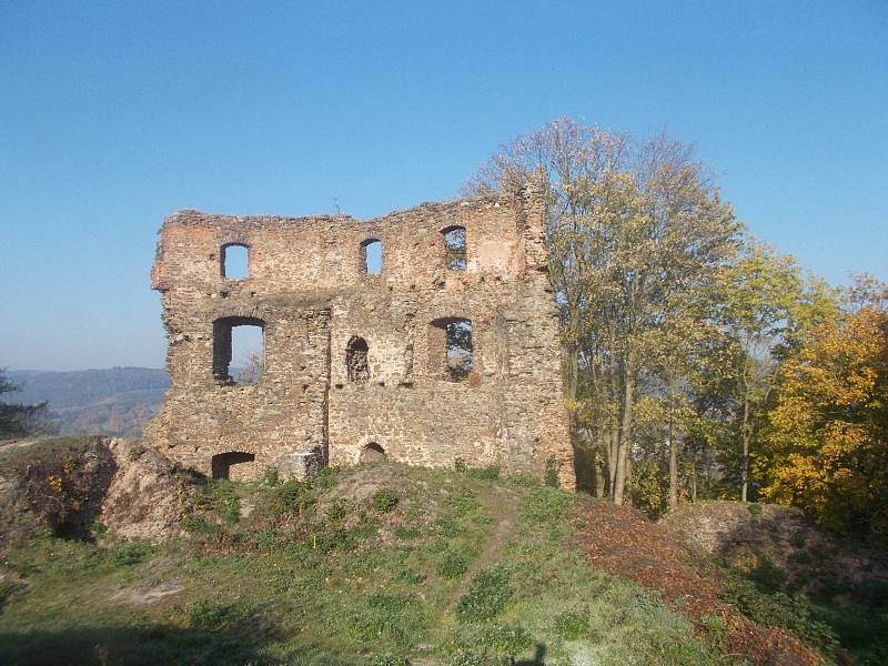 Cimburk u Městečka Trnávka.