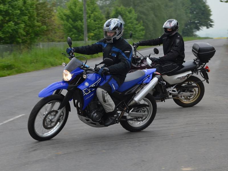 Motorkáři vyjeli v sobotu na svou první letošní společnou vyjížďku. Sraz měli jako vždy v Janově.