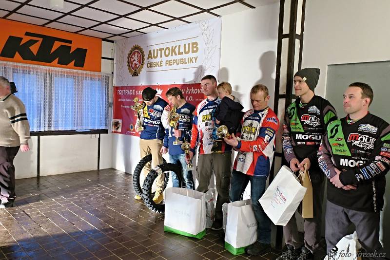 Tečka za vydařeným seriálem Orion Shiva KTM Cup 2017.