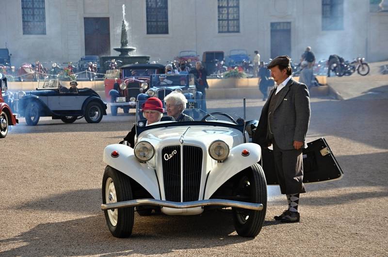 V Litomyšli si dali sraz milovníci historických automobilů.