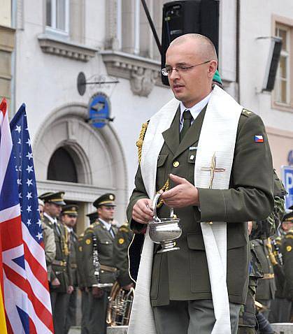 Střední vojenská škola v Moravské Třebové slavila 75 let od založení. Prváci složili na náměstí slib.