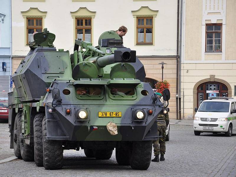 Střední vojenská škola v Moravské Třebové slavila 75 let od založení. 