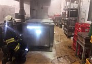 Škoda po požáru v profesionální kuchyni je 200 tisíc korun