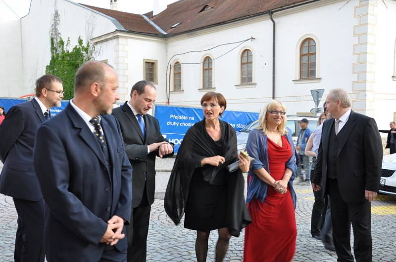 Festival hudby a umění byl zahájen.