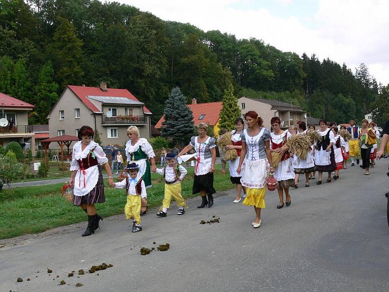 V Trstěnici slavili dožínky.