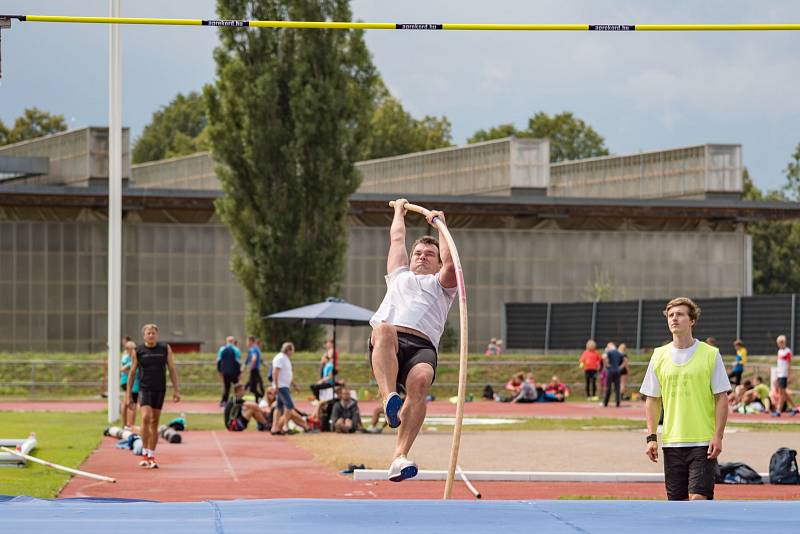 Organizátoři z Litomyšle přilákali na svoji tradiční letní akci početně i výkonnostně silné startovní pole. Na dráze i v sektorech se během atletického odpoledne zrodily některé výkony, jaké v Litomyšli dlouho nebyly k vidění.