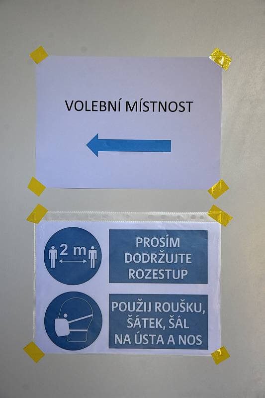 Volby v Modřeci u Poličky v hasičárně.