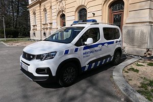 Vozidlo městské policie ve Svitavách