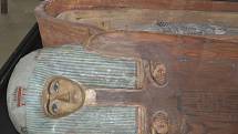 VRCHOLEM upravené expozice  v muzeu je mumie princezny.  Mumie podstoupila  vyšetření na CT a díky tomu vznikla rekonstrukce jejího obličeje.  