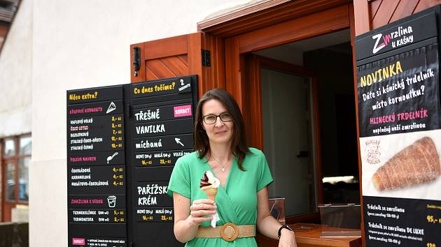 Una gelateria realizza i sogni italiani a Polička.  I sorbetti sono tra i migliori della zona