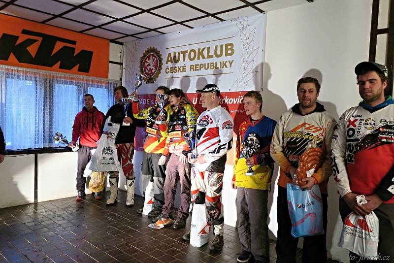 Tečka za vydařeným seriálem Orion Shiva KTM Cup 2017.