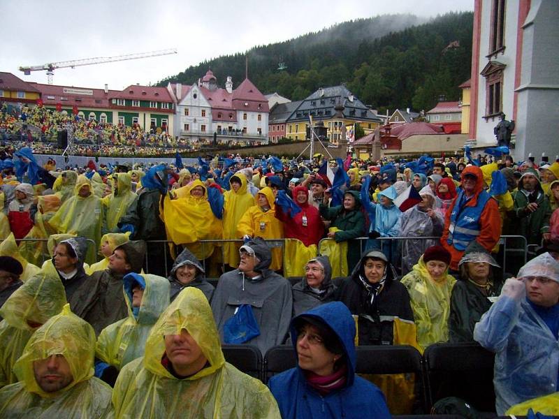 Poutníci v Mariazell.