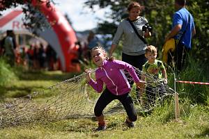 Extrémní závod Ares Race v Hradci nad Svitavou přilákal stovky dětských i dospělých závodníků.
