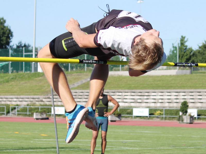 V běžeckých i technických disciplínách nabídla atletika v Litomyšli atraktivní podívanou.