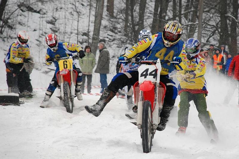 Republikový šampionát v motoskijöringu na trati v Klášterci nad Orlicí.