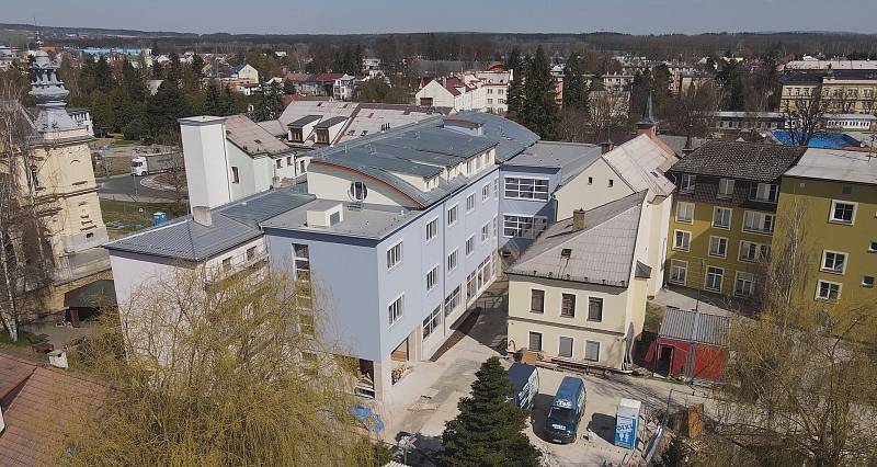 Z bývalého kláštera vzniklo po přestavbě moderní Seniorcentrum.