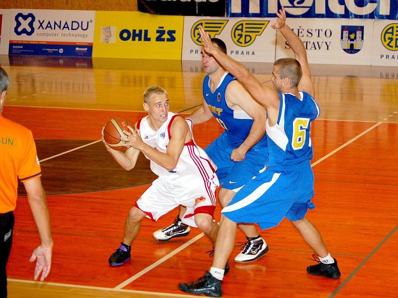 Jeden slovenský tým porazili, další na Tury čeká na konci týdne. V pátek a v sobotu se Svitavy utkají s Komárnem.