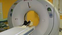 LÉKAŘI  V LITOMYŠLSKÉ NEMOCNICI  získali  nový přístroj CT, který umožní přesnější  a detailnější vyšetření orgánů nemocného člověka.