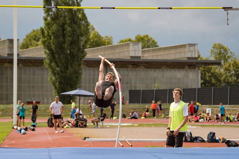 Organizátoři z Litomyšle přilákali na svoji tradiční letní akci početně i výkonnostně silné startovní pole. Na dráze i v sektorech se během atletického odpoledne zrodily některé výkony, jaké v Litomyšli dlouho nebyly k vidění.