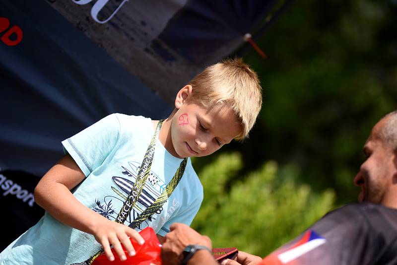 Extrémní závod Ares Race v Hradci nad Svitavou přilákal stovky dětských i dospělých závodníků.