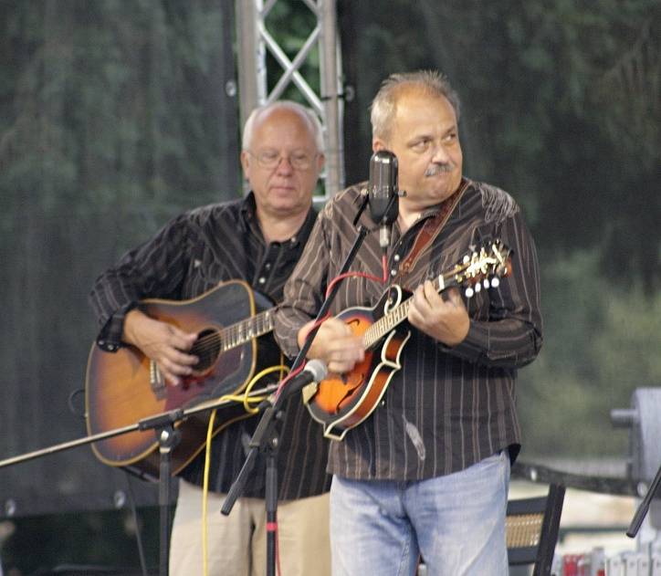 LEGENDY. Greenhorns přijeli do Moravské Třebové také s jedním z nejlepších folkařů současnosti Honzou Vyčítalem.