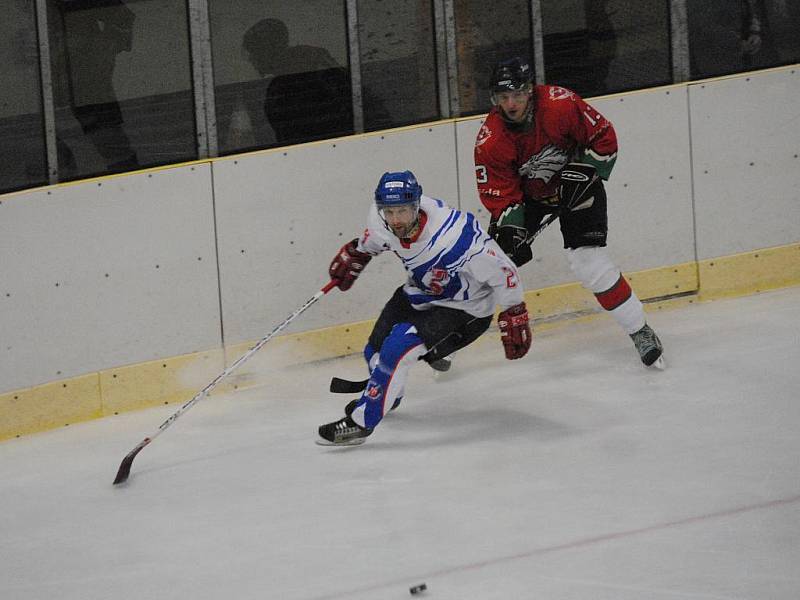 Litomyšlské šance na úspěch v play off utnuli borci z Hlinska.