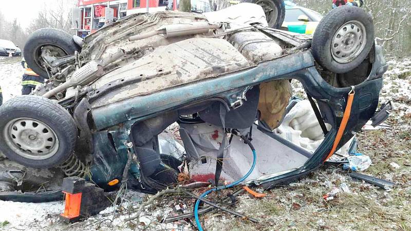 Tragická havárie osobního automobilu v Březové nad Svitavou.