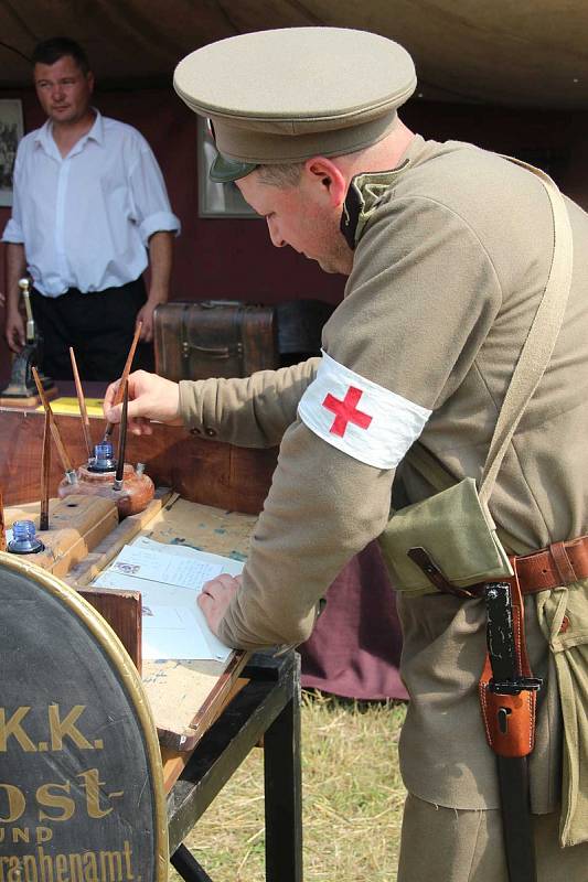 Historická bitva v Mladějově na Moravě připomněla období první světové války. Na bitevním poli se utkali vojáci ruské a rakouské armády.