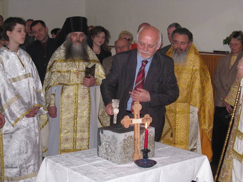Pravoslavní v sobotu posvětili základní kámen chrámu ve Svitavách.