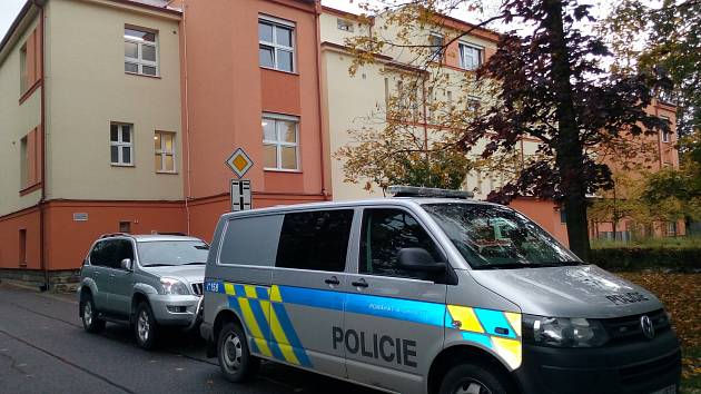 Policie zasahuje v nemocnici v Litomyšli.