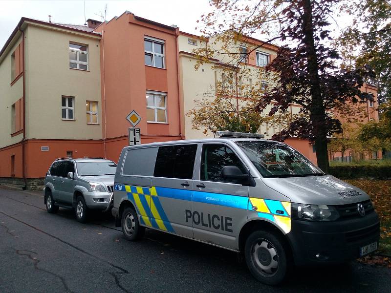 Policie zasahuje v nemocnici v Litomyšli.