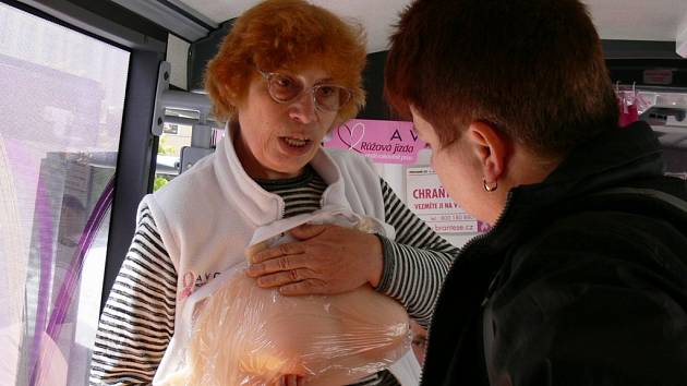 Rakovina prsu patří v Česku k nejčastějšímu onemocnění žen. Může však postihnout i muže