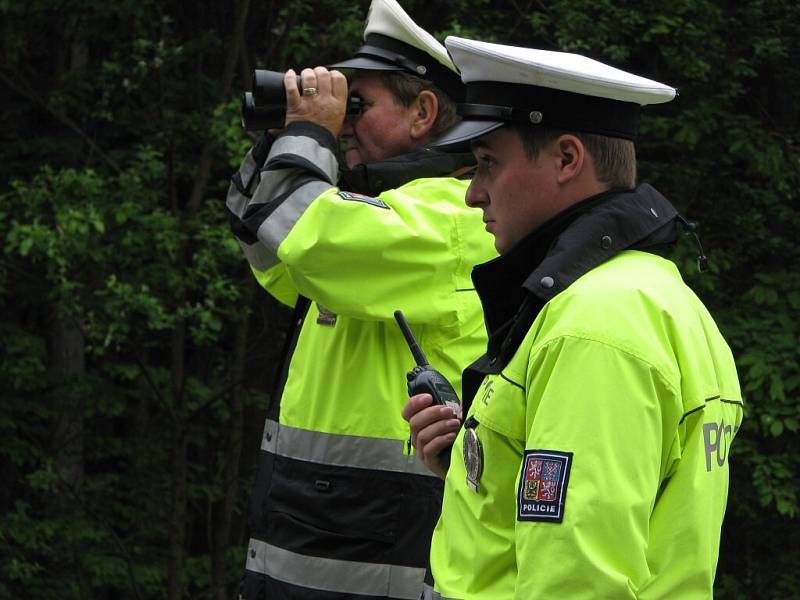 Utajená policejní akce u Březové nad Svitavou.