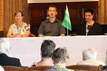 Město se na celý týden stává centrem esperantistů. Mezinárodní konference OSIEK začala v Ottendorferově domě v neděli.