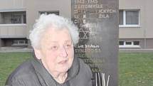 Eva Dušková je dnes jedinou žijící  účastnicí transportu Židů  z Litomyšle. 