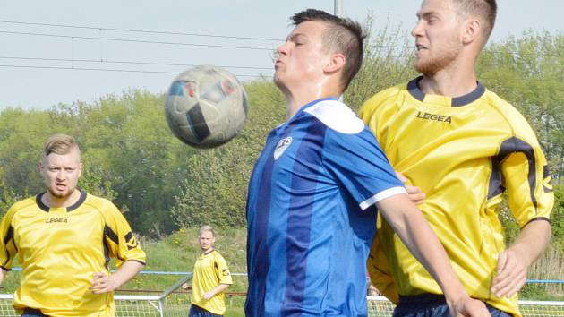 Z utkání TJ Svitavy B vs. SK Vysoké Mýto B (2:1).