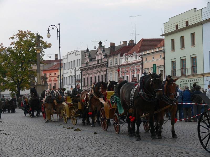 Do Litomyšle se sjely na víkendový sedmdesátý ročník memoriálu Karla Podhajského stovky myslivců nejen z Čech, ale i ze zahraničí.