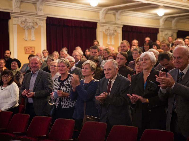 Odsouzení studenti vzpomínali a disku-tovali o totalitě 