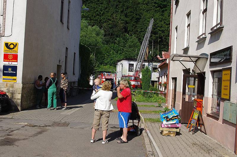 Požár domu v Březové nad Svitavou.