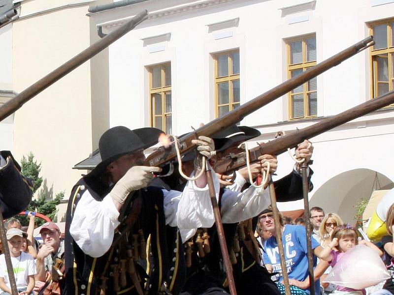 Třicetiletá válka zasáhla celou zem. Nevyhnula se ani Svitavům. V neděli se město přeneslo právě do tohoto období. 