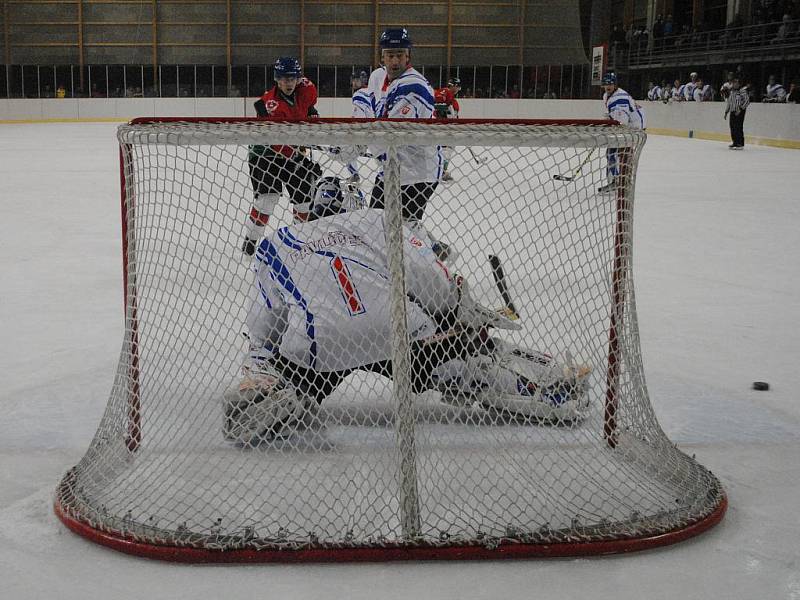 Litomyšlské šance na úspěch v play off utnuli borci z Hlinska.