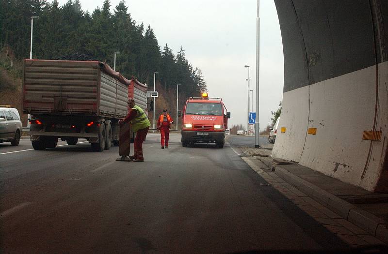 Hřebečský tunel čeká dlouhá uzavírka. Připomeňte si, jak šel čas s tunelem.