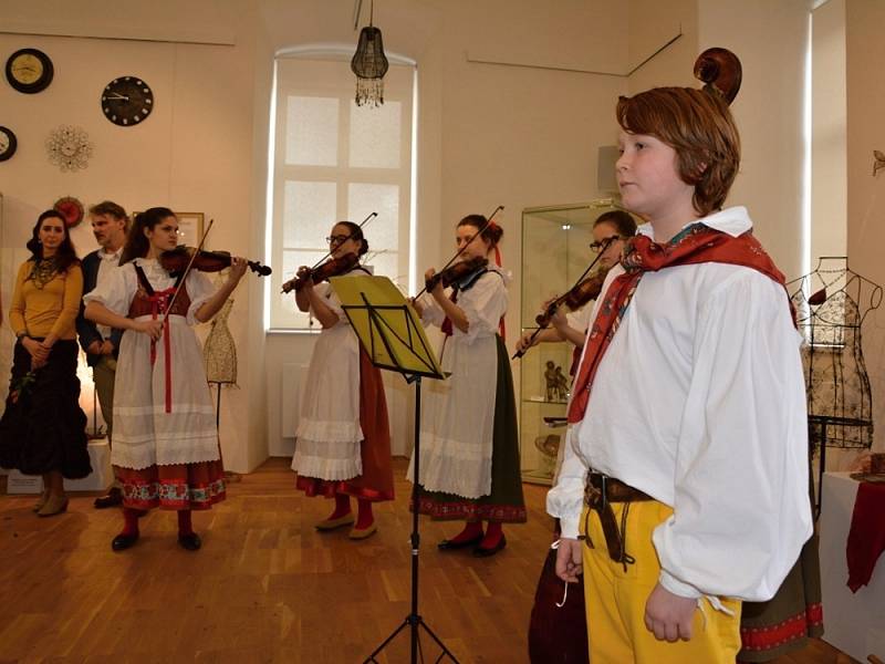 Vernisáž výstavy Umění dráteníků kdysi a dnes