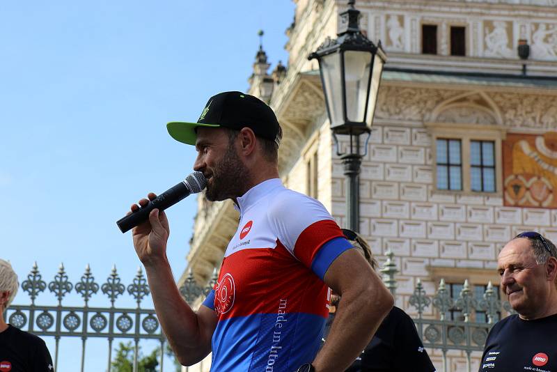 Miroslav Hájek z Litomyšle pojede závod na 3540 kilometrů kolem českých a slovenských hranic.