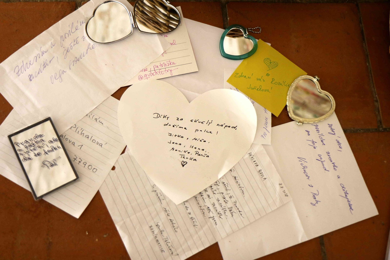 Více srdce pro Havla, potřebují 1500 zrcátek - Orlický deník