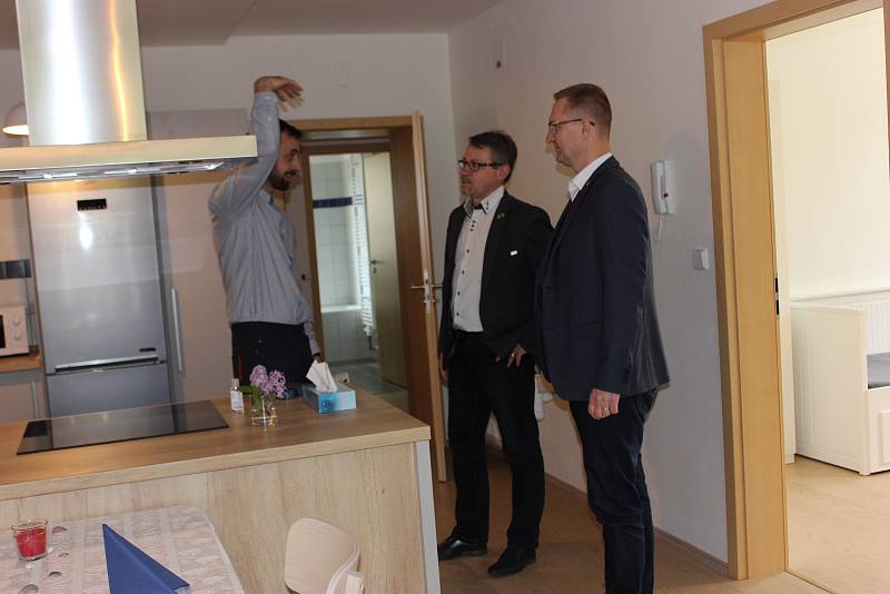 Dětský domov v Moravské Třebové otevřel nový objekt, kde bude v rodinném prostředí žít 6 dětí s tetami.